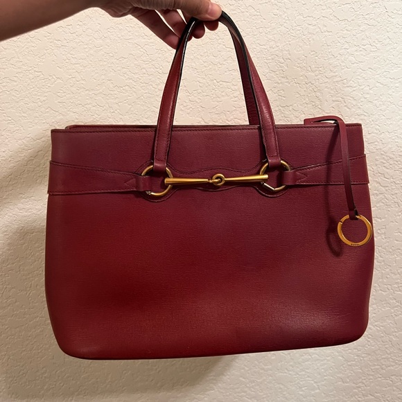 Gucci Elegant Red Leather Tote Bag - Picture 1 of 7